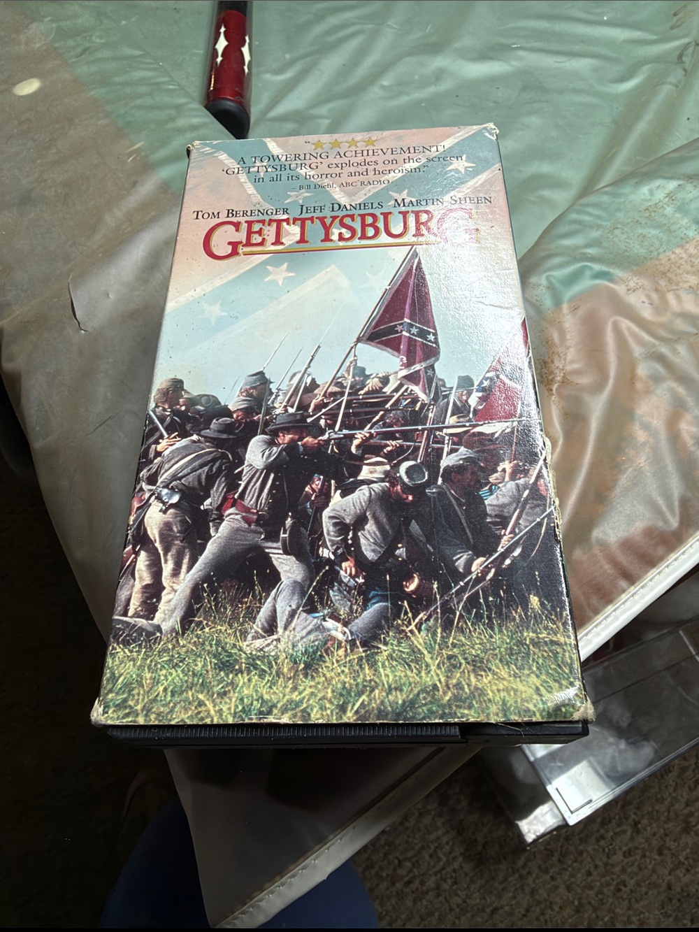 Gettysburg vhs tapesHistorical Battle Scene (Red, Brown)